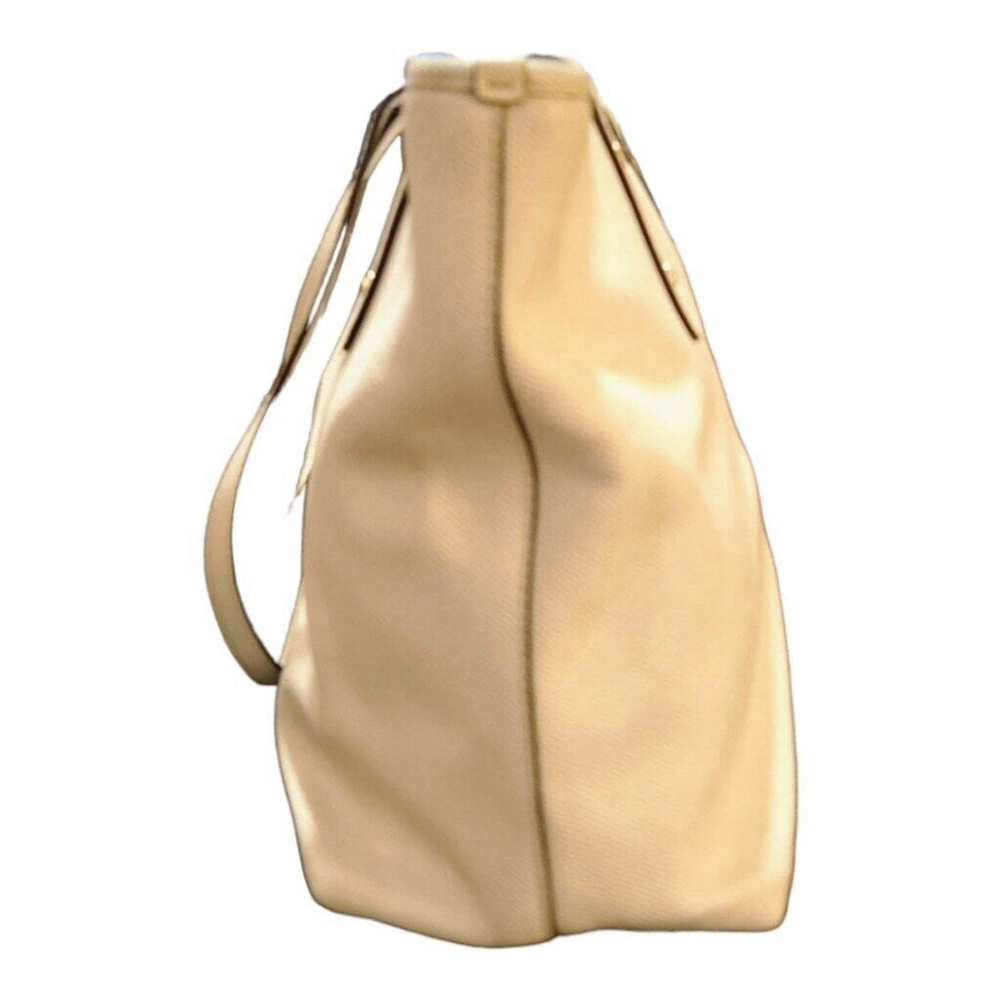 Coach Cream Tote Bag with Cream Wristlet - Picture 15 of 16